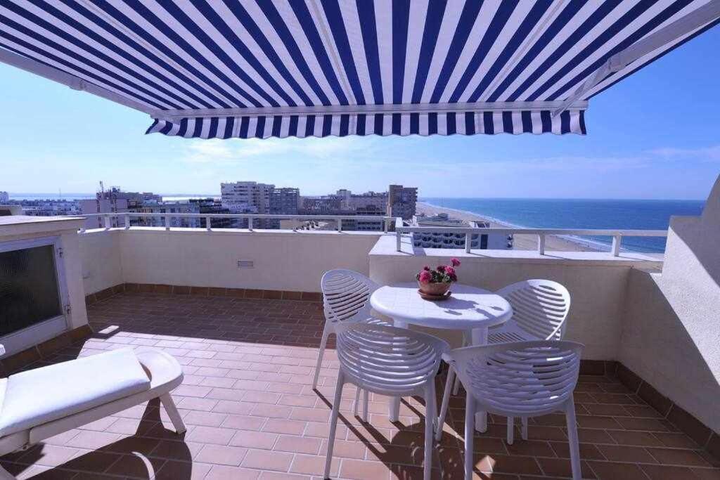 Atico Apartamento Loft Playa Victoria Cádiz Eksteriør billede