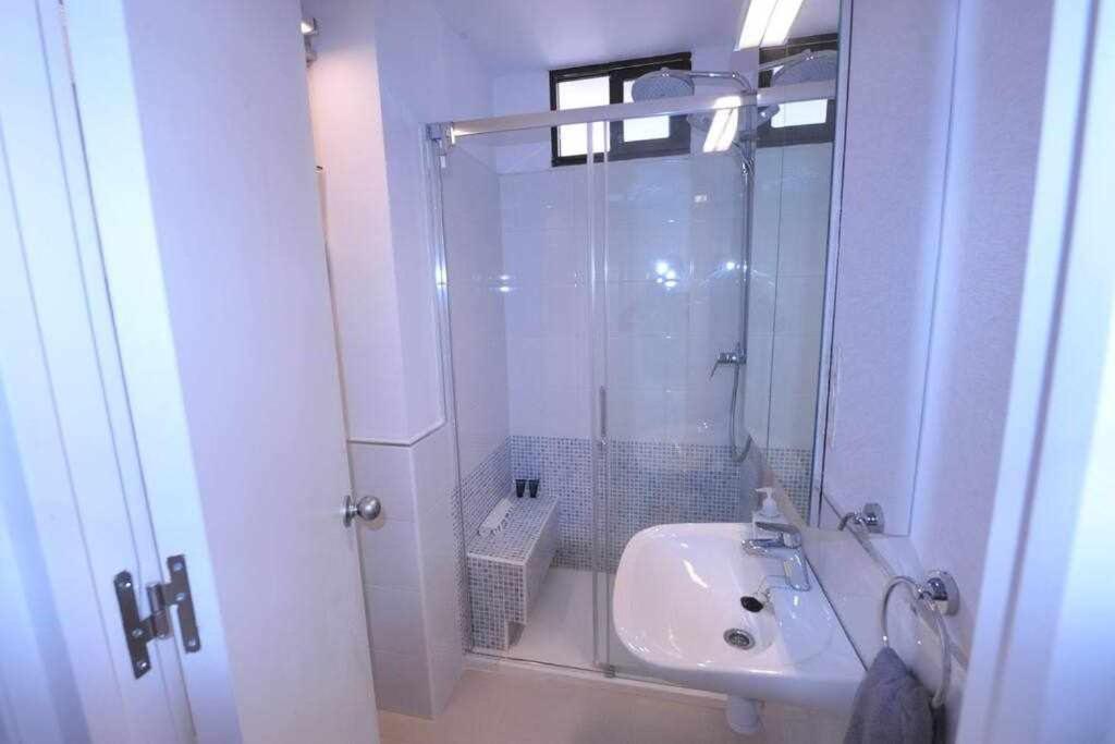 Atico Apartamento Loft Playa Victoria Cádiz Eksteriør billede