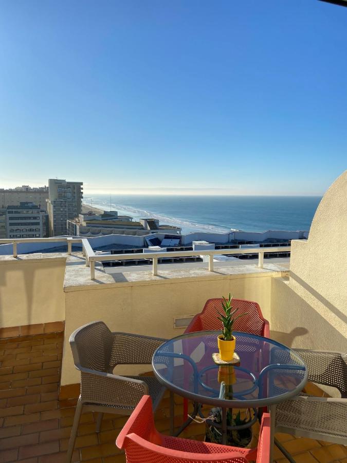 Atico Apartamento Loft Playa Victoria Cádiz Eksteriør billede